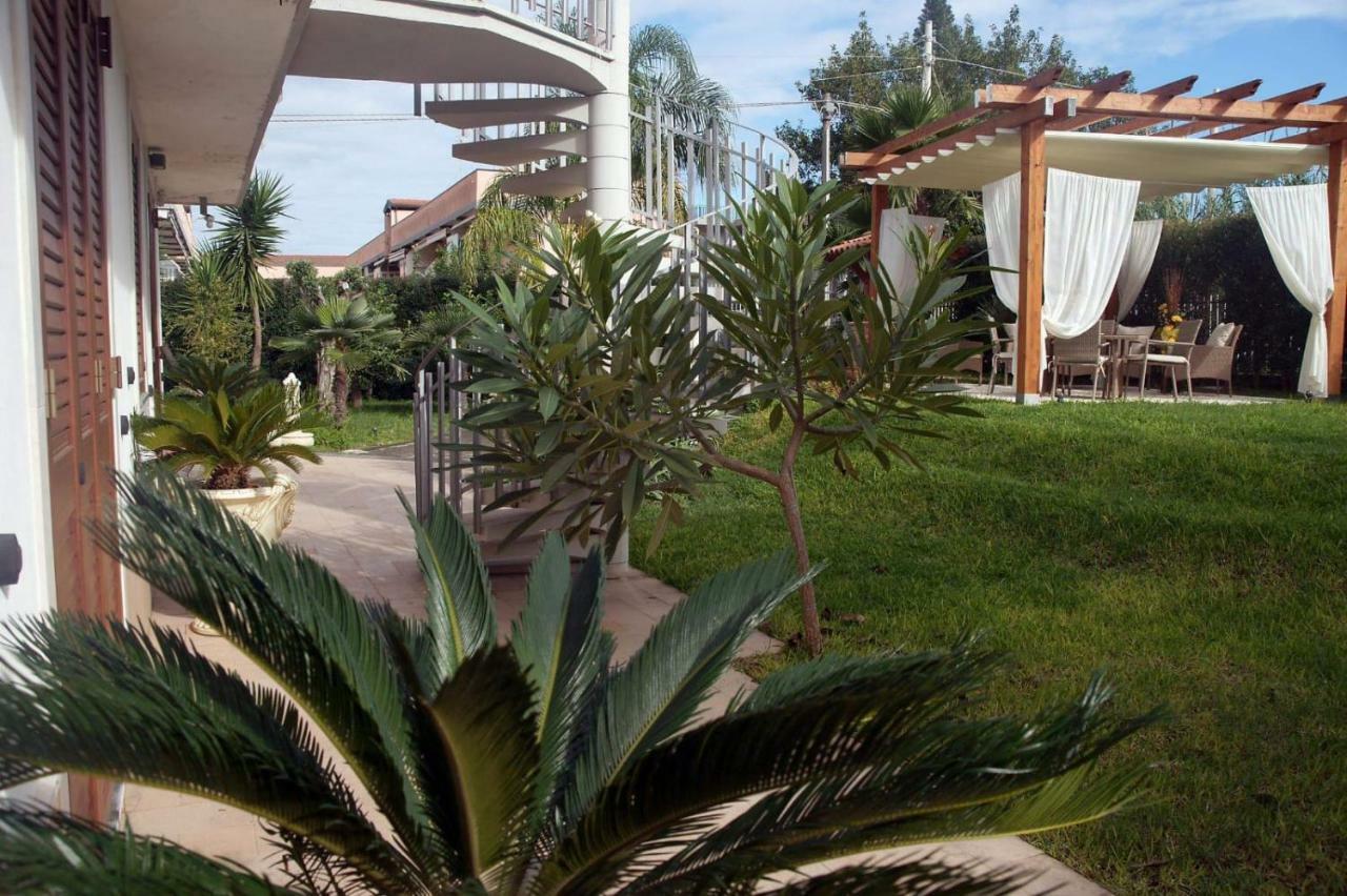Villa Grazia Fondachello  Bagian luar foto