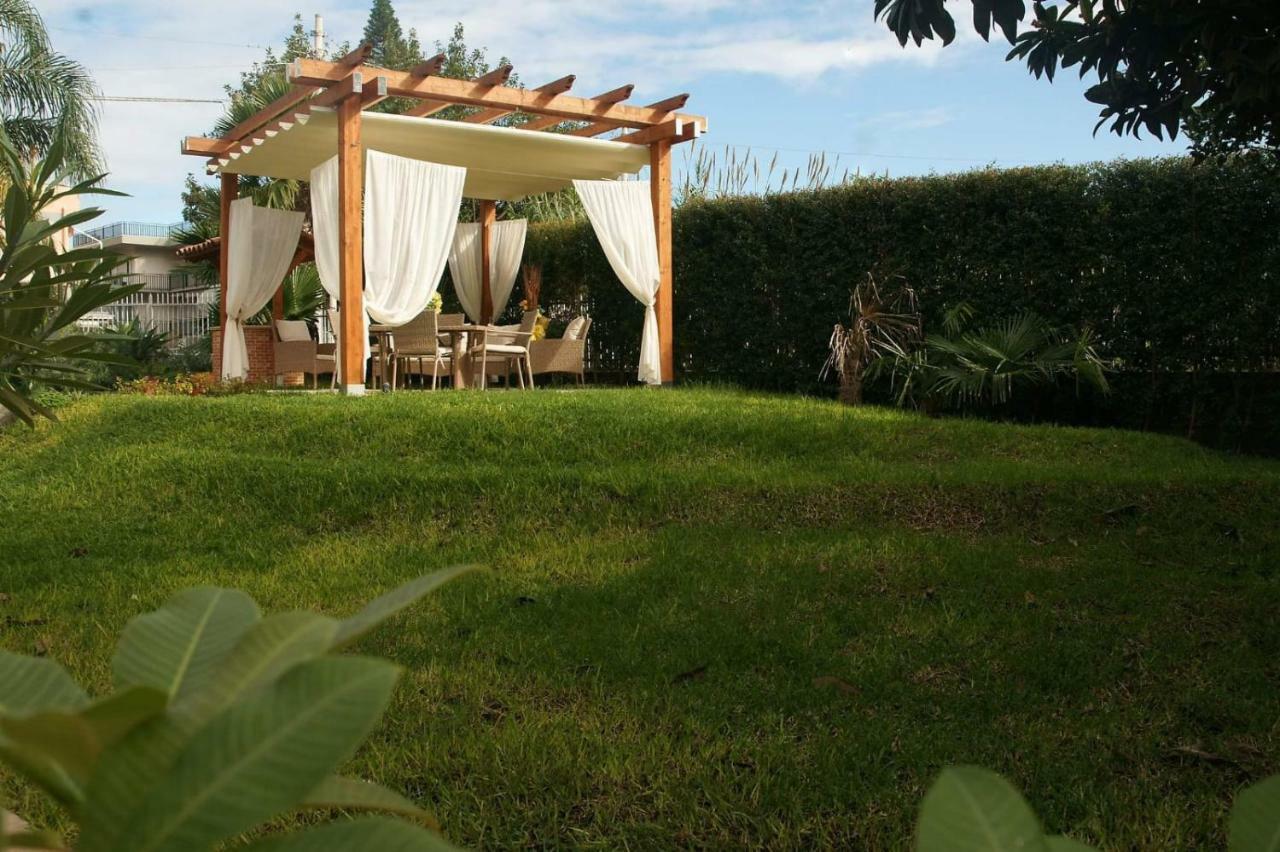 Villa Grazia Fondachello  Bagian luar foto